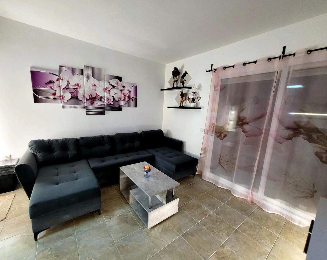 Apartment Paradise Sarande